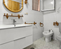 Resale - Apartment / Flat - Torrevieja - Playa de los Locos