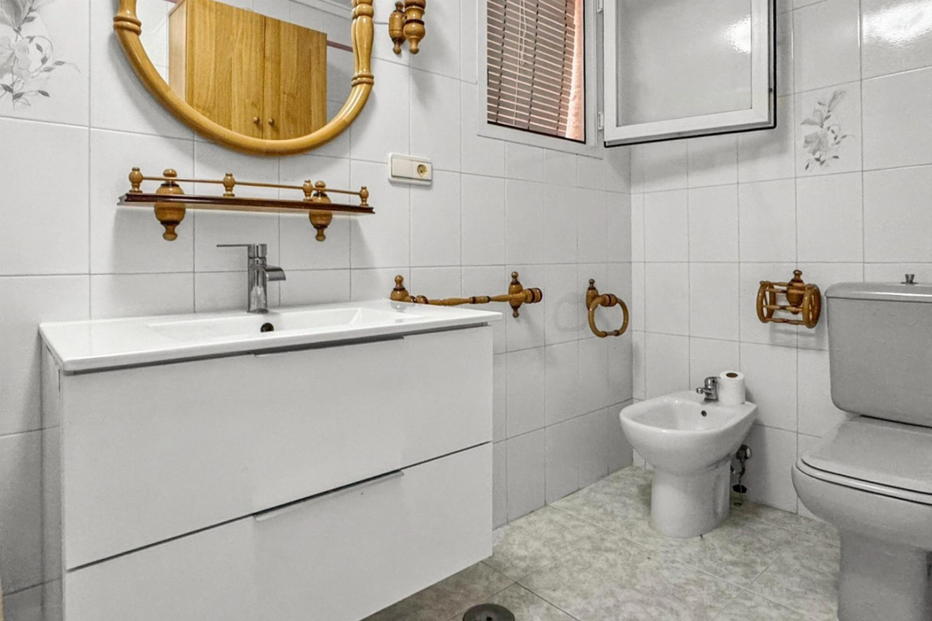 Resale - Apartment / Flat - Torrevieja - Playa de los Locos