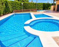 Resale - Apartment / Flat - Torrevieja - Playa de los Locos