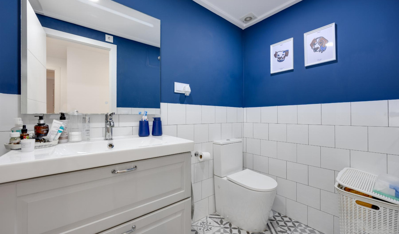 Resale - Apartment / Flat - Torrevieja - playa de los naufragos