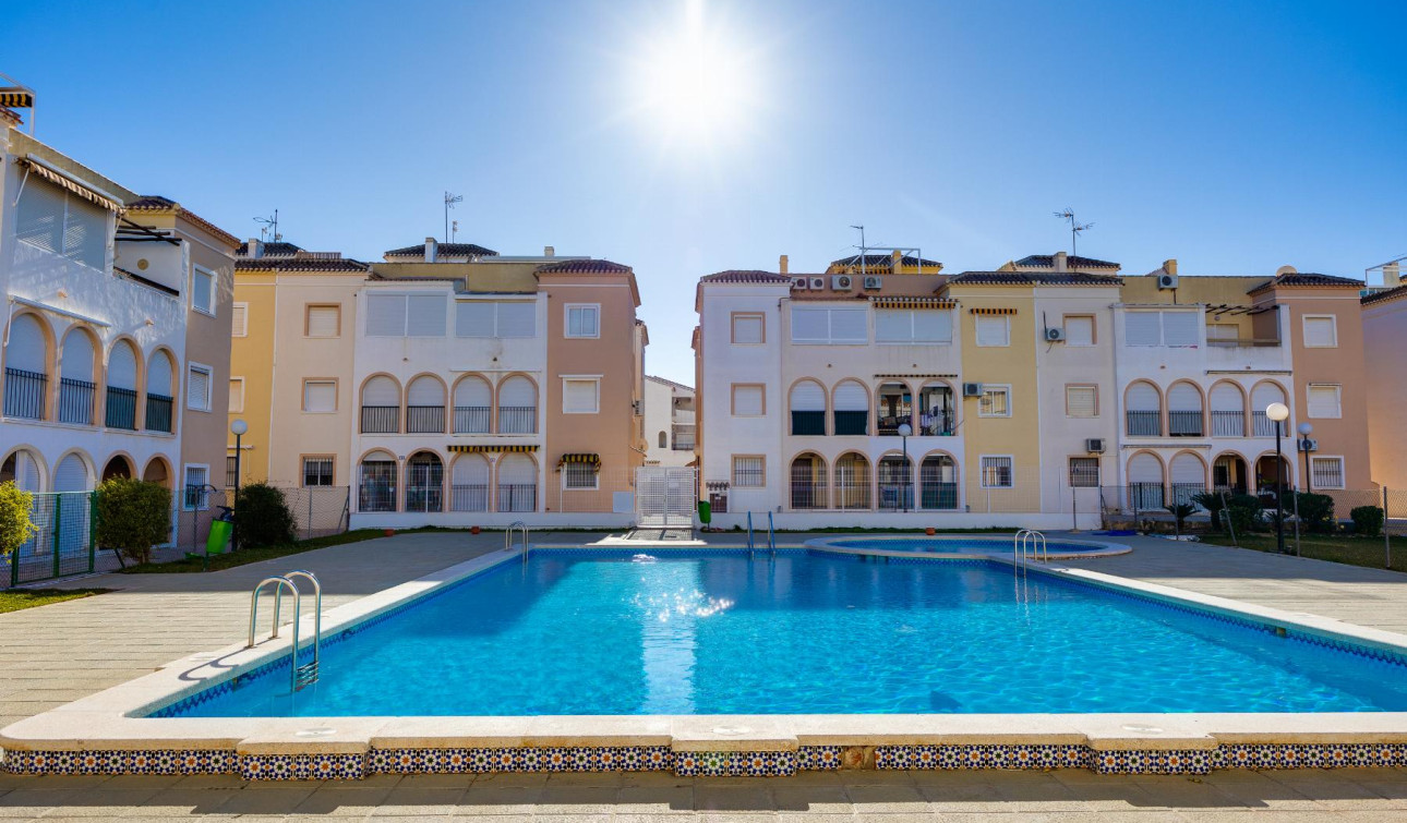 Resale - Apartment / Flat - Torrevieja - playa de los naufragos