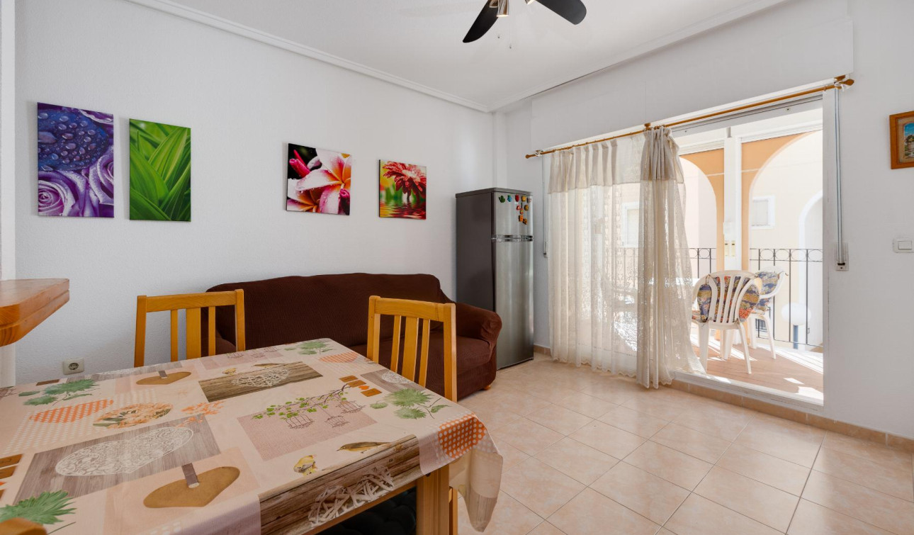 Resale - Apartment / Flat - Torrevieja - playa de los naufragos
