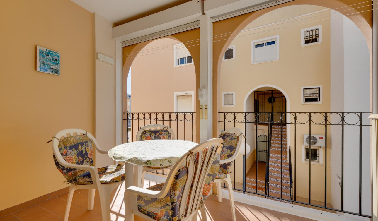 Resale - Apartment / Flat - Torrevieja - playa de los naufragos