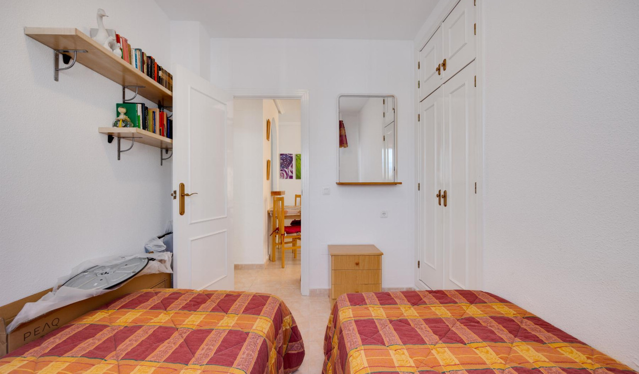 Resale - Apartment / Flat - Torrevieja - playa de los naufragos