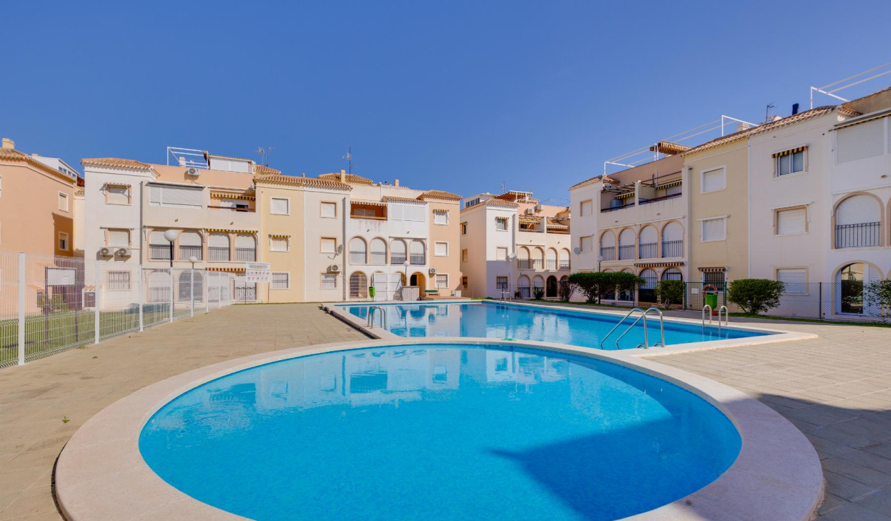 Resale - Apartment / Flat - Torrevieja - playa de los naufragos