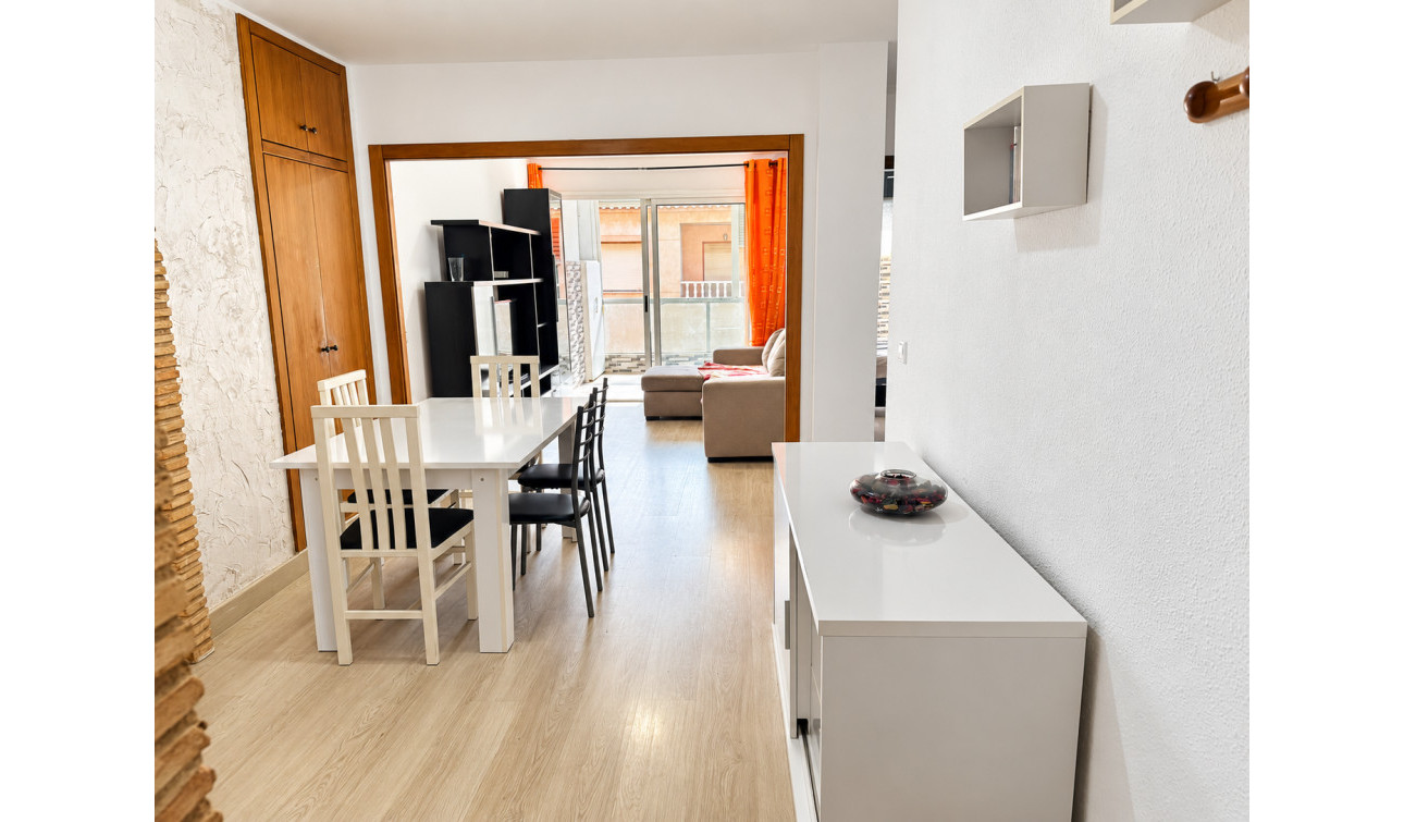 Resale - Apartment / Flat - Torrevieja - playa de los naufragos