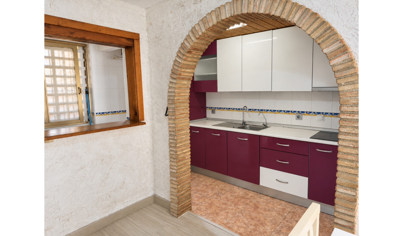 Resale - Apartment / Flat - Torrevieja - playa de los naufragos