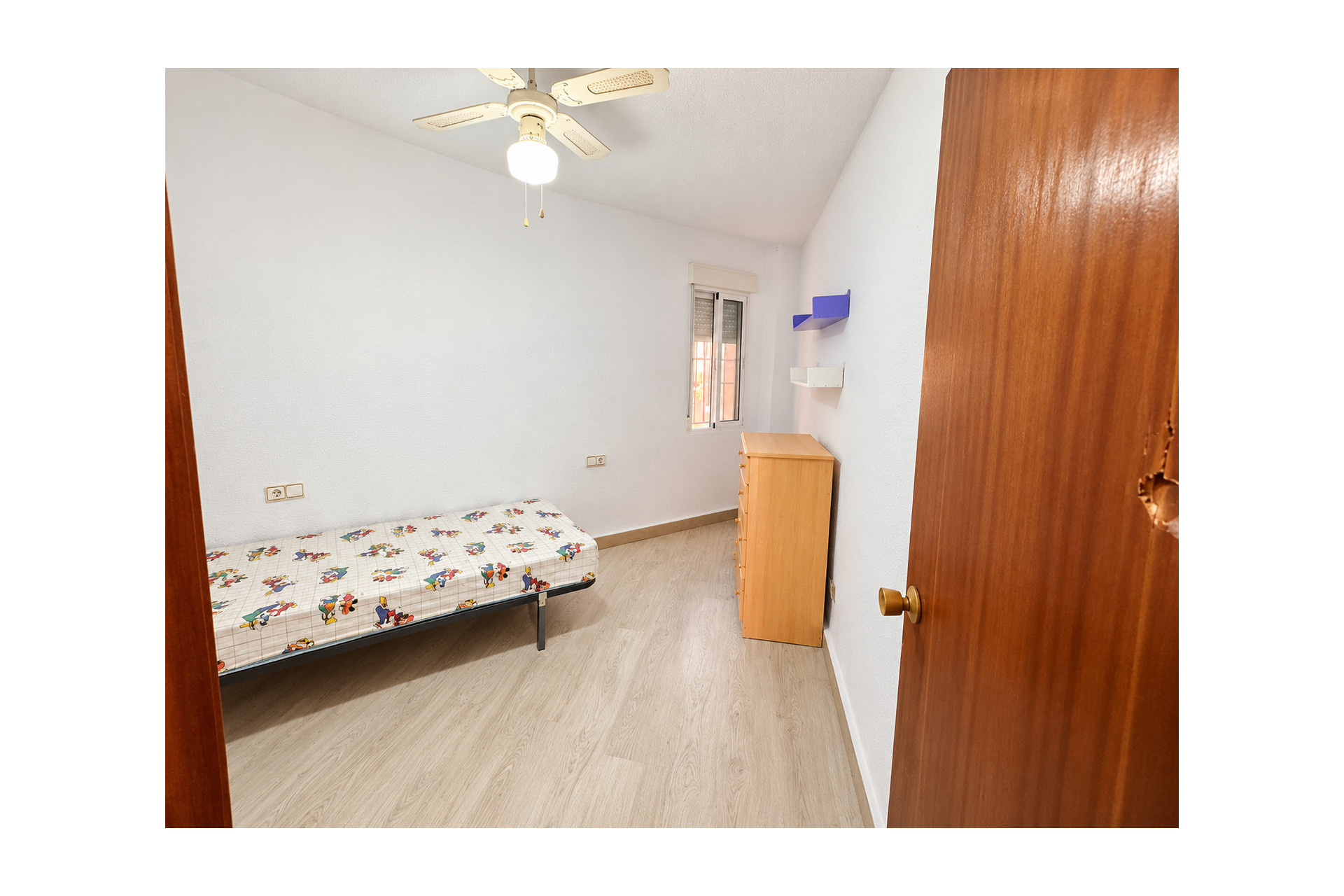 Resale - Apartment / Flat - Torrevieja - playa de los naufragos