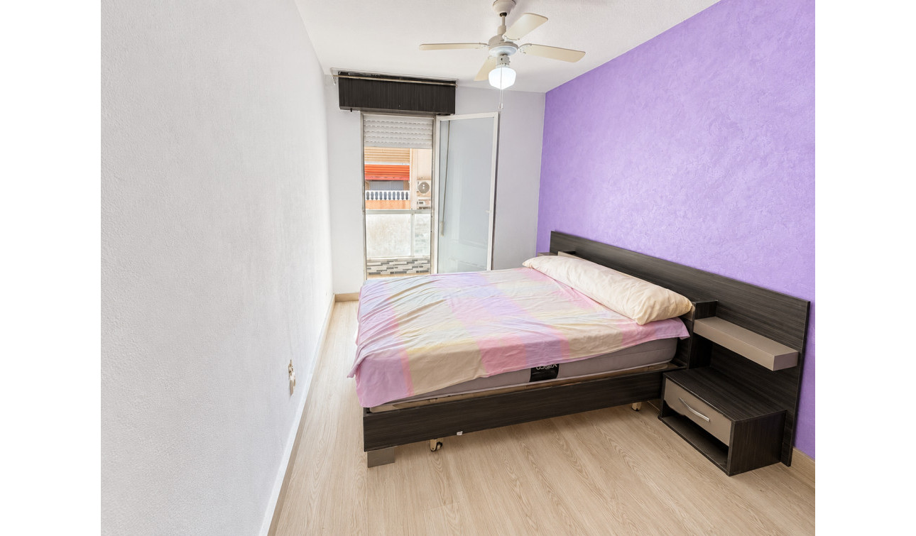 Resale - Apartment / Flat - Torrevieja - playa de los naufragos
