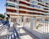 Resale - Apartment / Flat - Torrevieja - Playa del Acequión