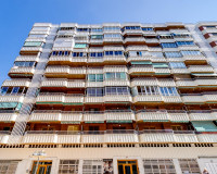 Resale - Apartment / Flat - Torrevieja - Playa del Acequión