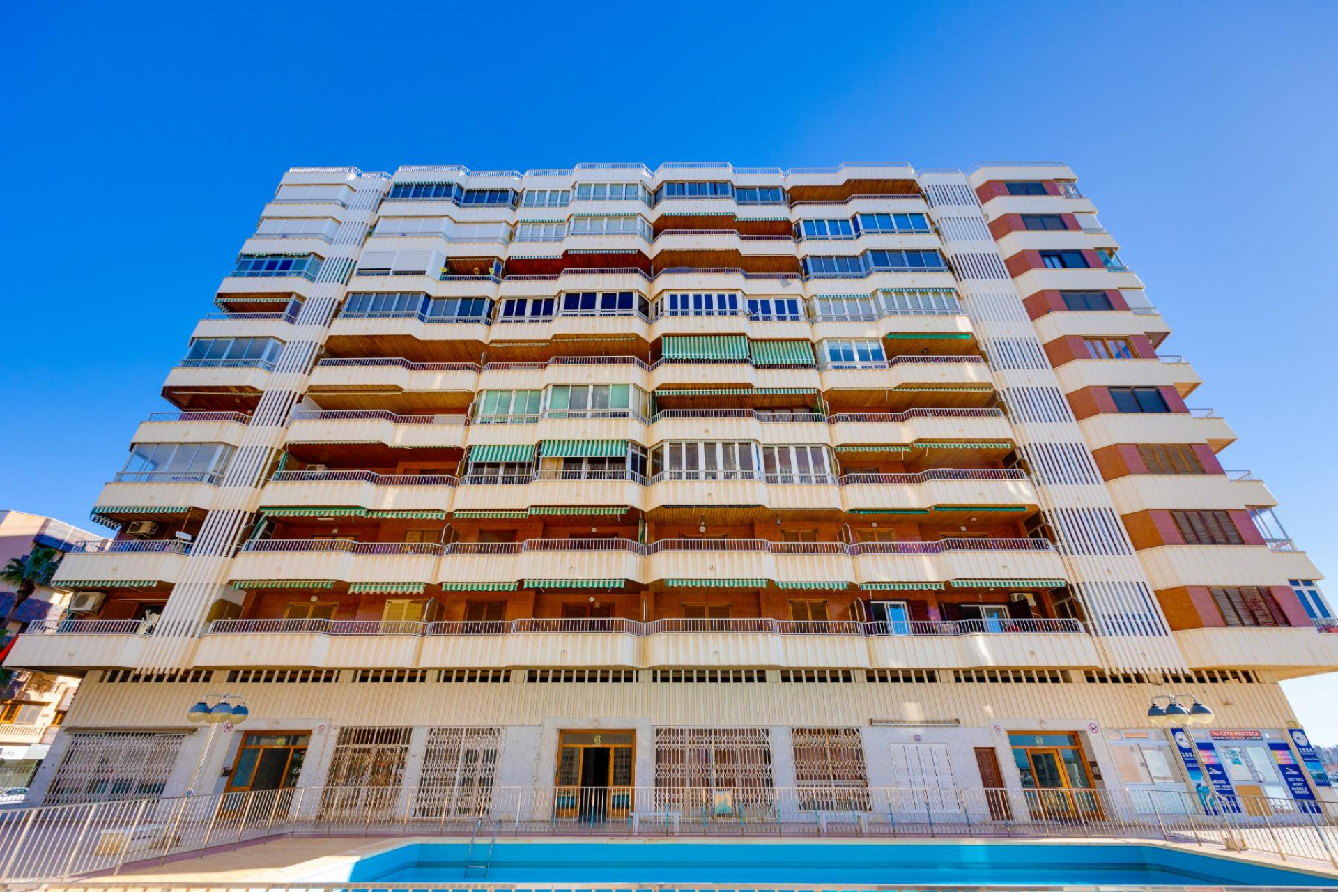Resale - Apartment / Flat - Torrevieja - Playa del Acequión