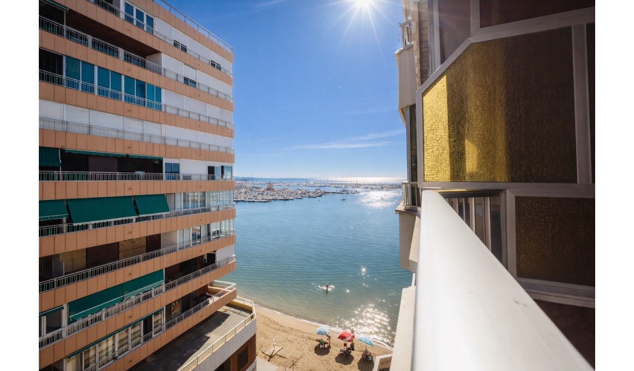 Resale - Apartment / Flat - Torrevieja - Playa del Acequión