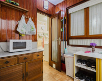 Resale - Apartment / Flat - Torrevieja - Playa del Acequión