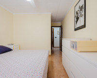 Resale - Apartment / Flat - Torrevieja - Playa del Acequión
