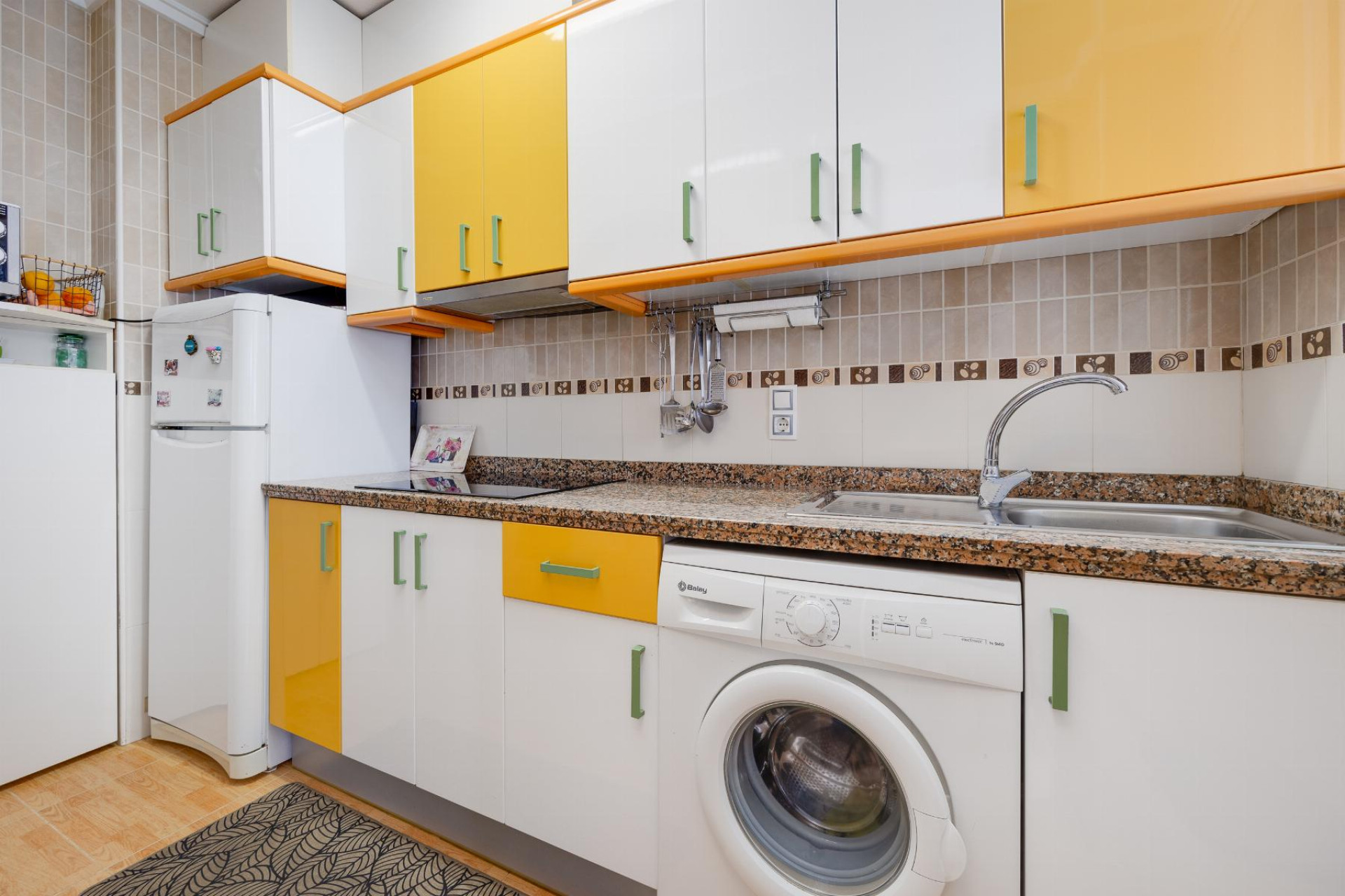 Resale - Apartment / Flat - Torrevieja - Playa del Acequión