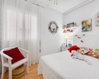 Resale - Apartment / Flat - Torrevieja - Playa del Acequión
