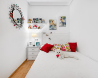 Resale - Apartment / Flat - Torrevieja - Playa del Acequión