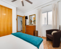 Resale - Apartment / Flat - Torrevieja - Playa del Acequión