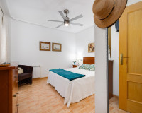 Resale - Apartment / Flat - Torrevieja - Playa del Acequión