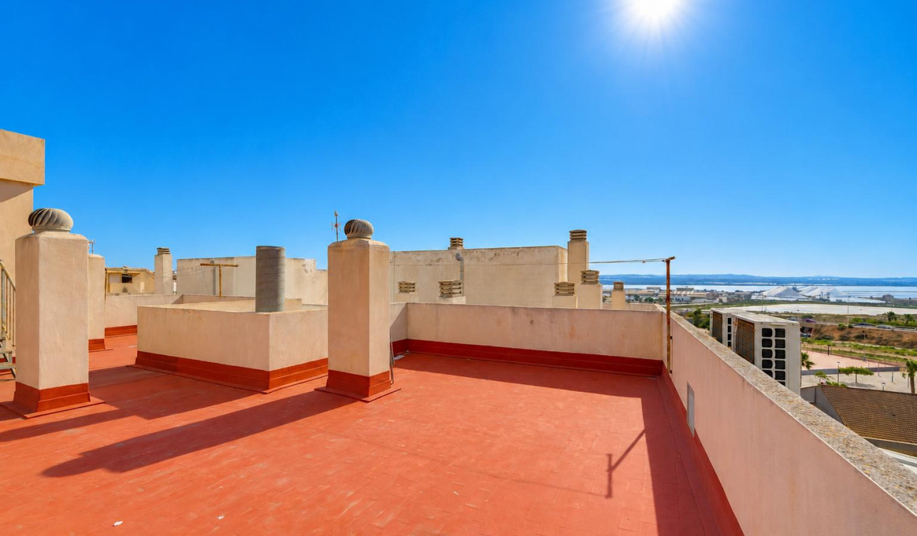 Resale - Apartment / Flat - Torrevieja - Playa del Acequión