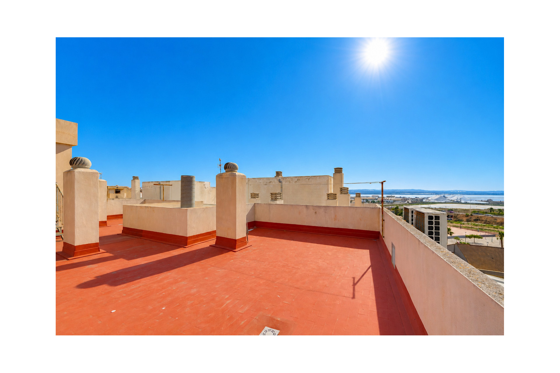 Resale - Apartment / Flat - Torrevieja - Playa del Acequión