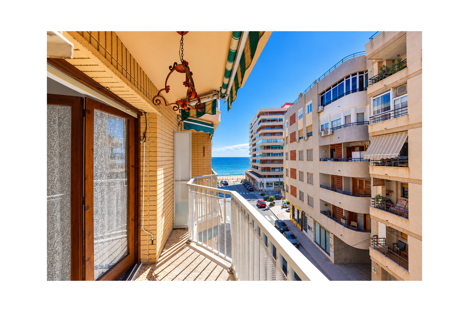 Resale - Apartment / Flat - Torrevieja - Playa del Acequión