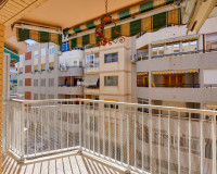 Resale - Apartment / Flat - Torrevieja - Playa del Acequión