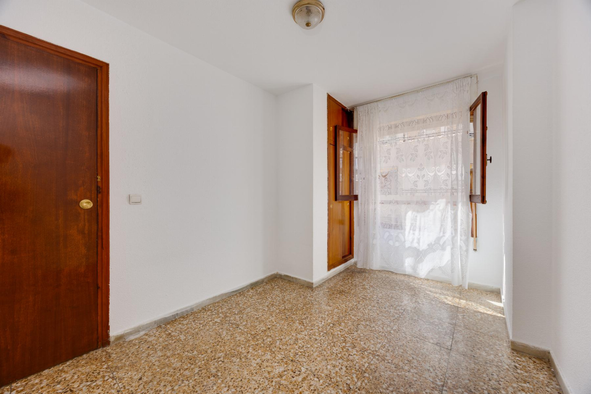 Resale - Apartment / Flat - Torrevieja - Playa del Acequión
