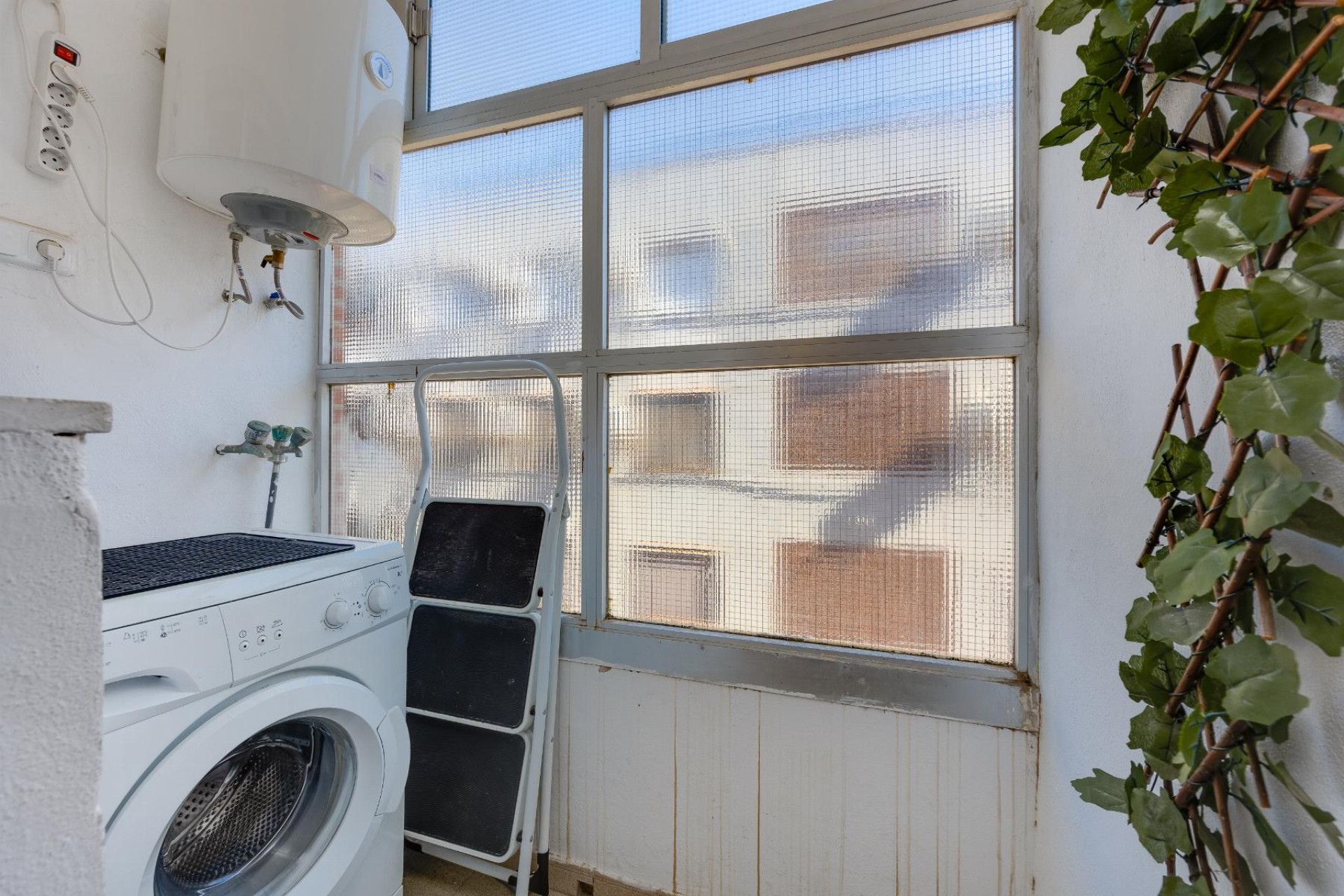 Resale - Apartment / Flat - Torrevieja - Playa del Acequión