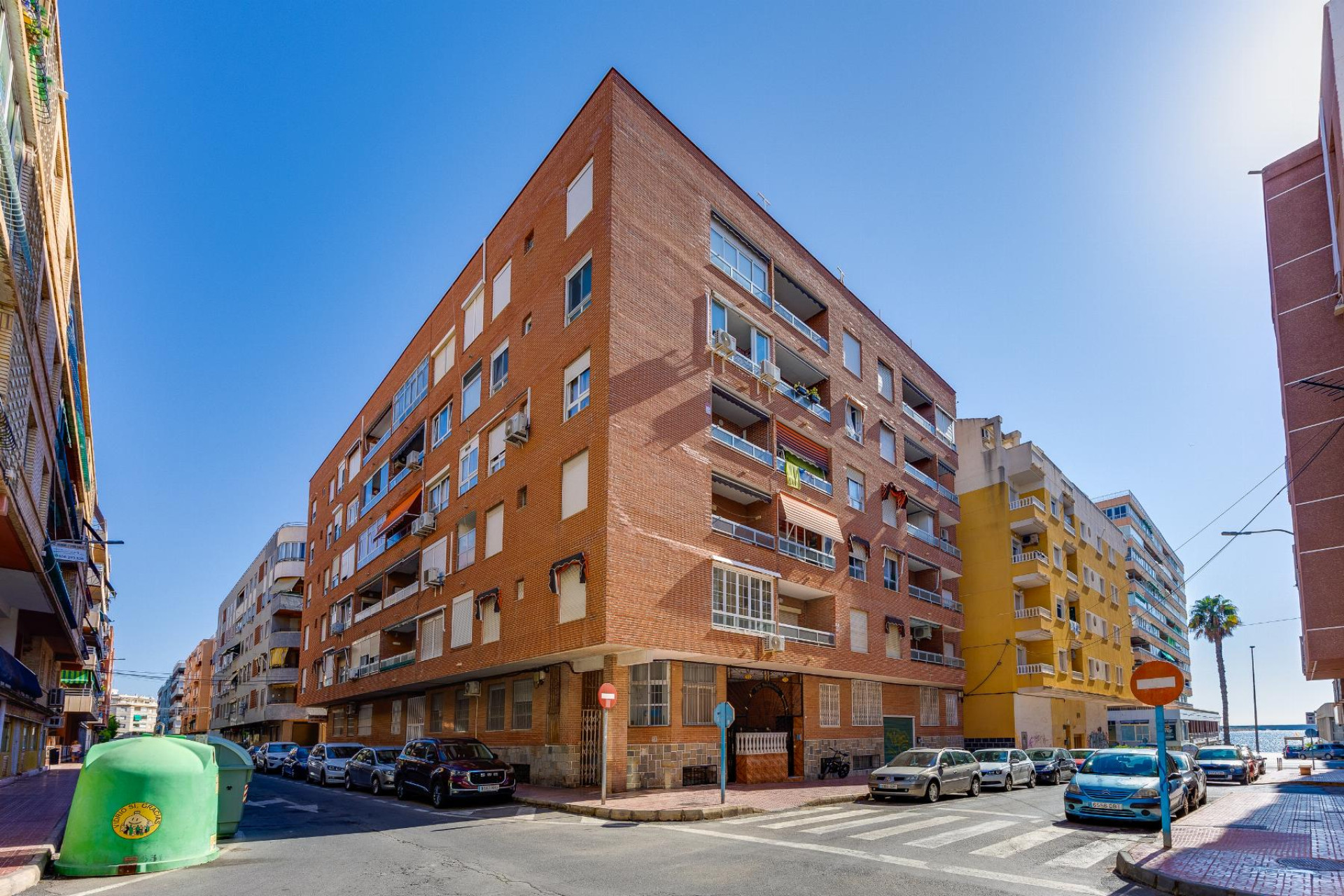Resale - Apartment / Flat - Torrevieja - Playa del Acequión