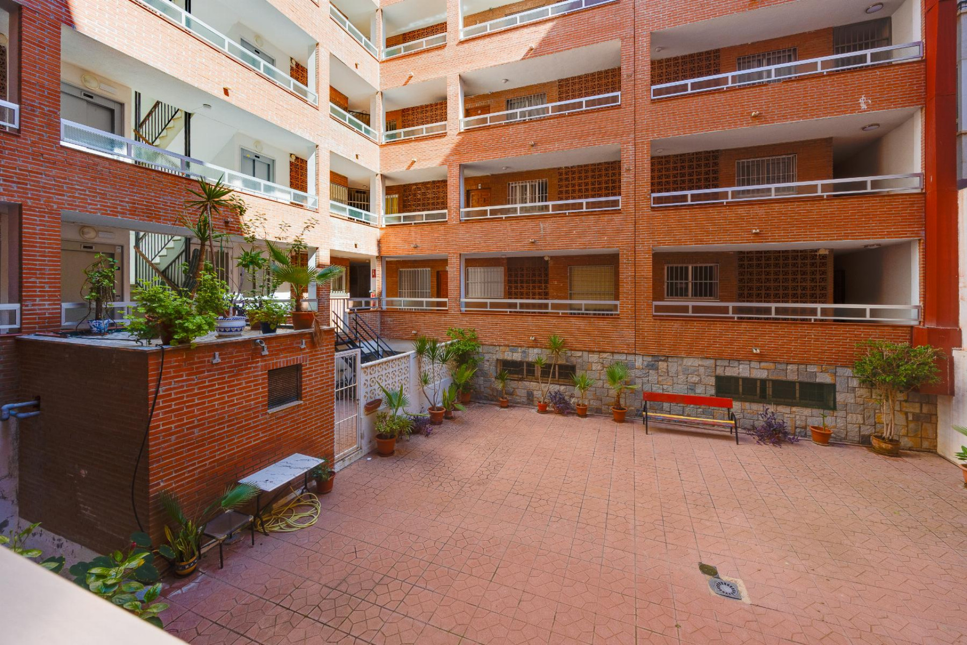 Resale - Apartment / Flat - Torrevieja - Playa del Acequión