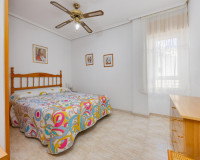 Resale - Apartment / Flat - Torrevieja - Playa del Acequión