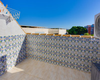 Resale - Apartment / Flat - Torrevieja - Playa del Acequión