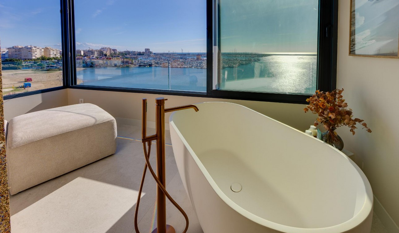 Resale - Apartment / Flat - Torrevieja - Playa del Acequión