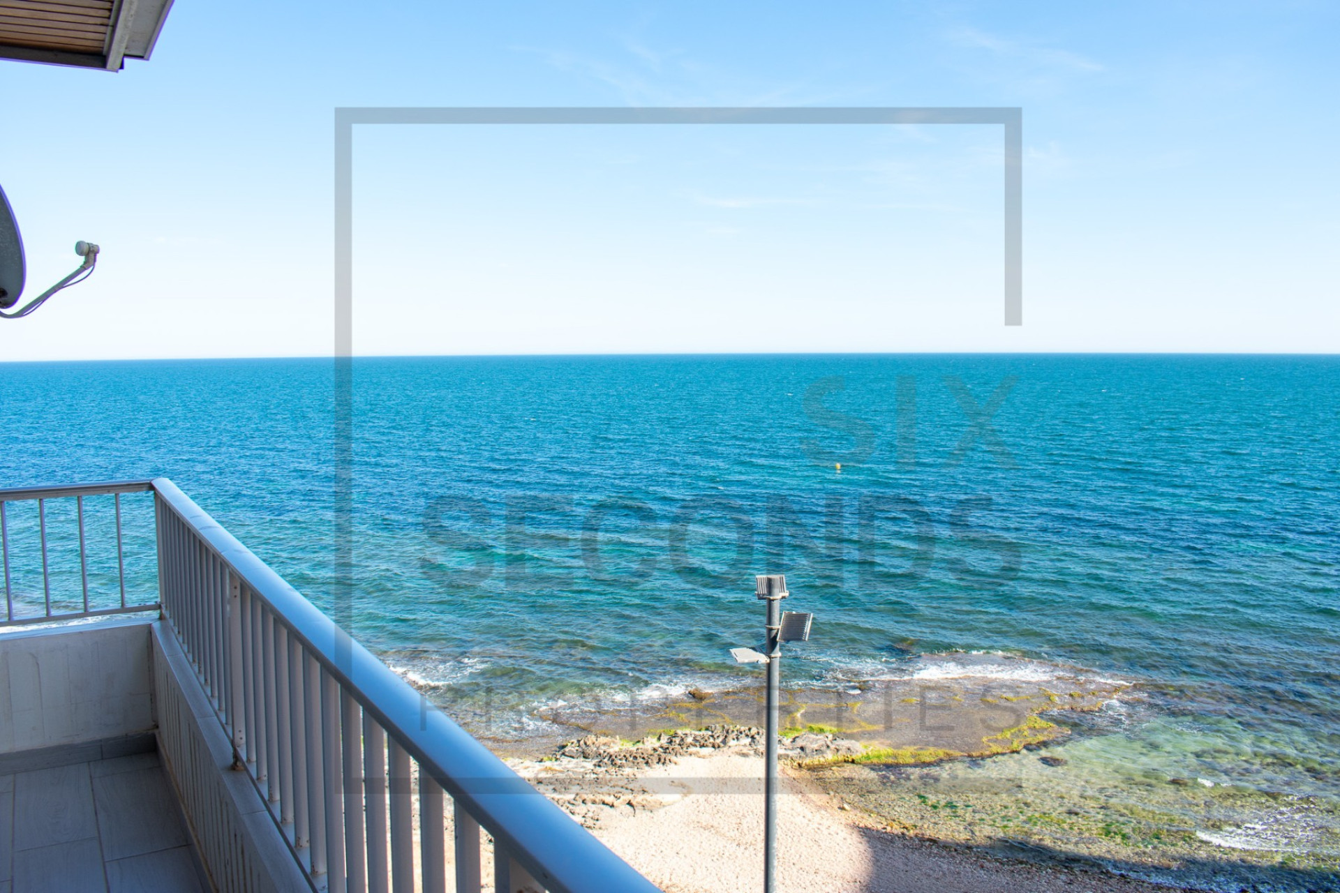Resale - Apartment / Flat - Torrevieja - Playa del Cura
