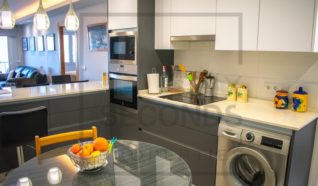 Resale - Apartment / Flat - Torrevieja - Playa del Cura