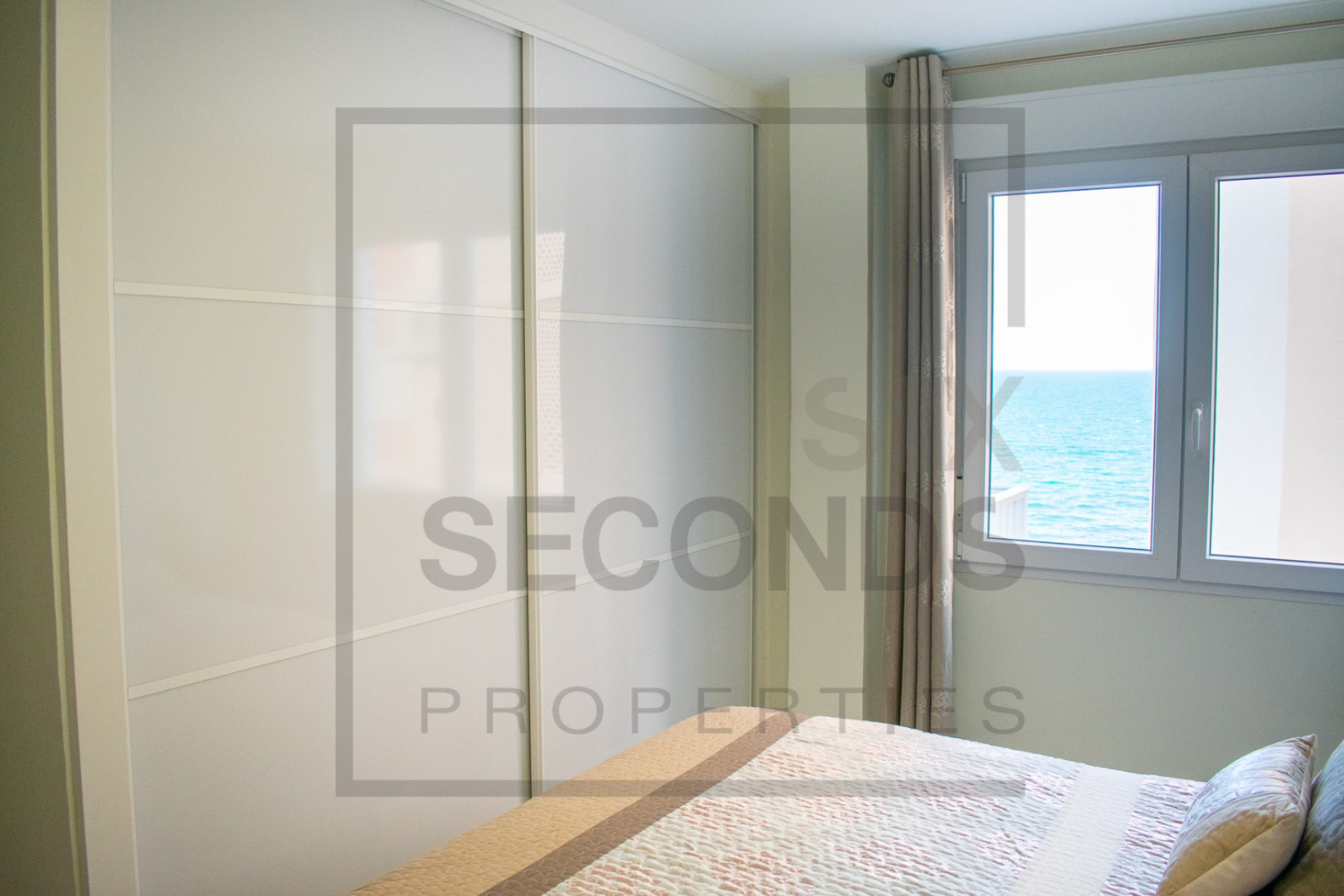 Resale - Apartment / Flat - Torrevieja - Playa del Cura
