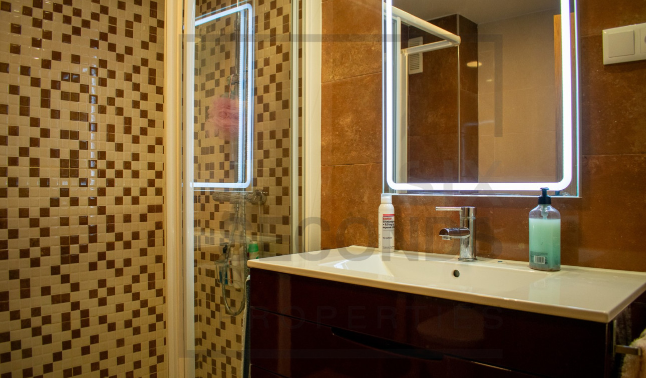 Resale - Apartment / Flat - Torrevieja - Playa del Cura