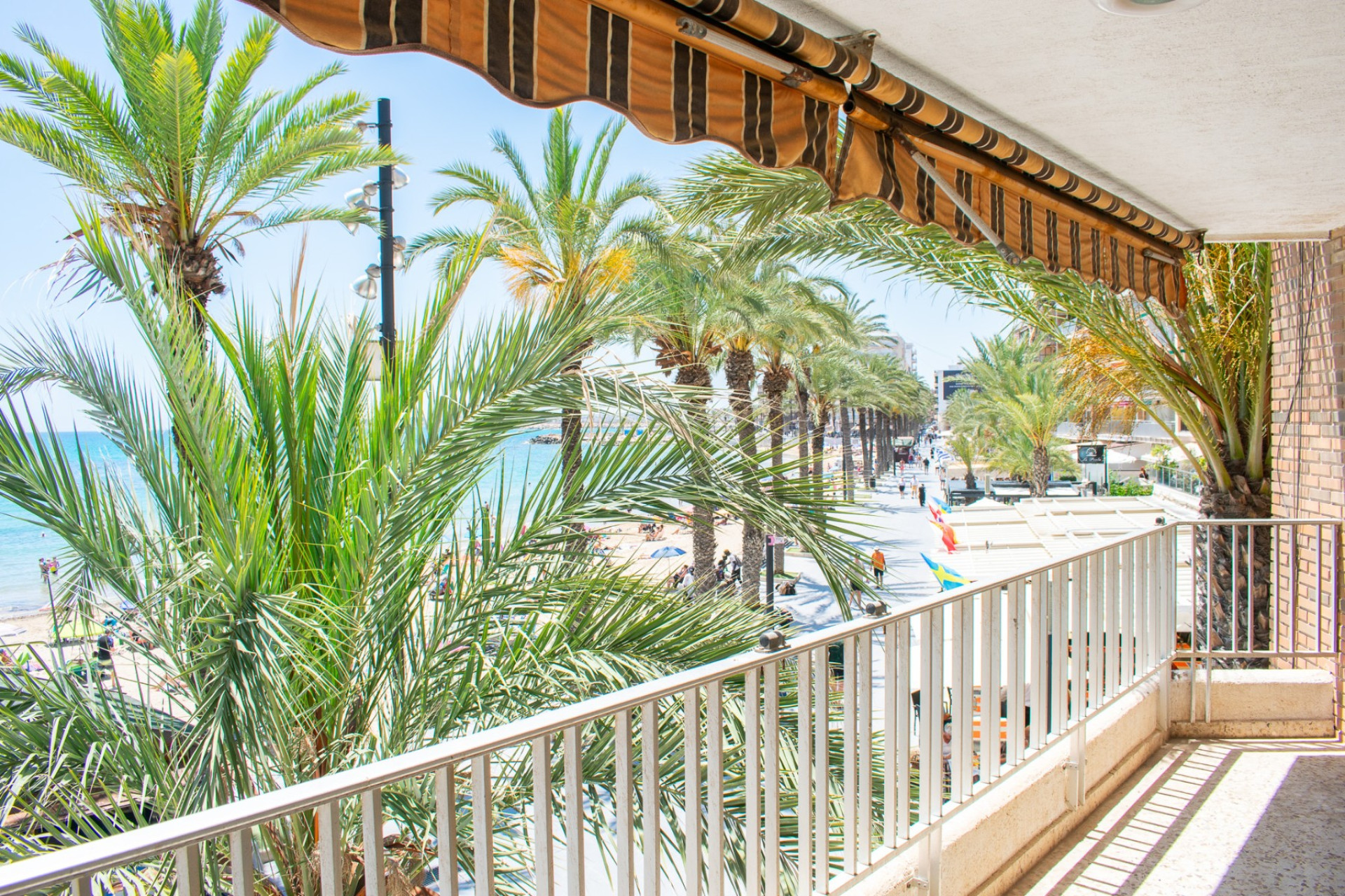 Resale - Apartment / Flat - Torrevieja - Playa del Cura