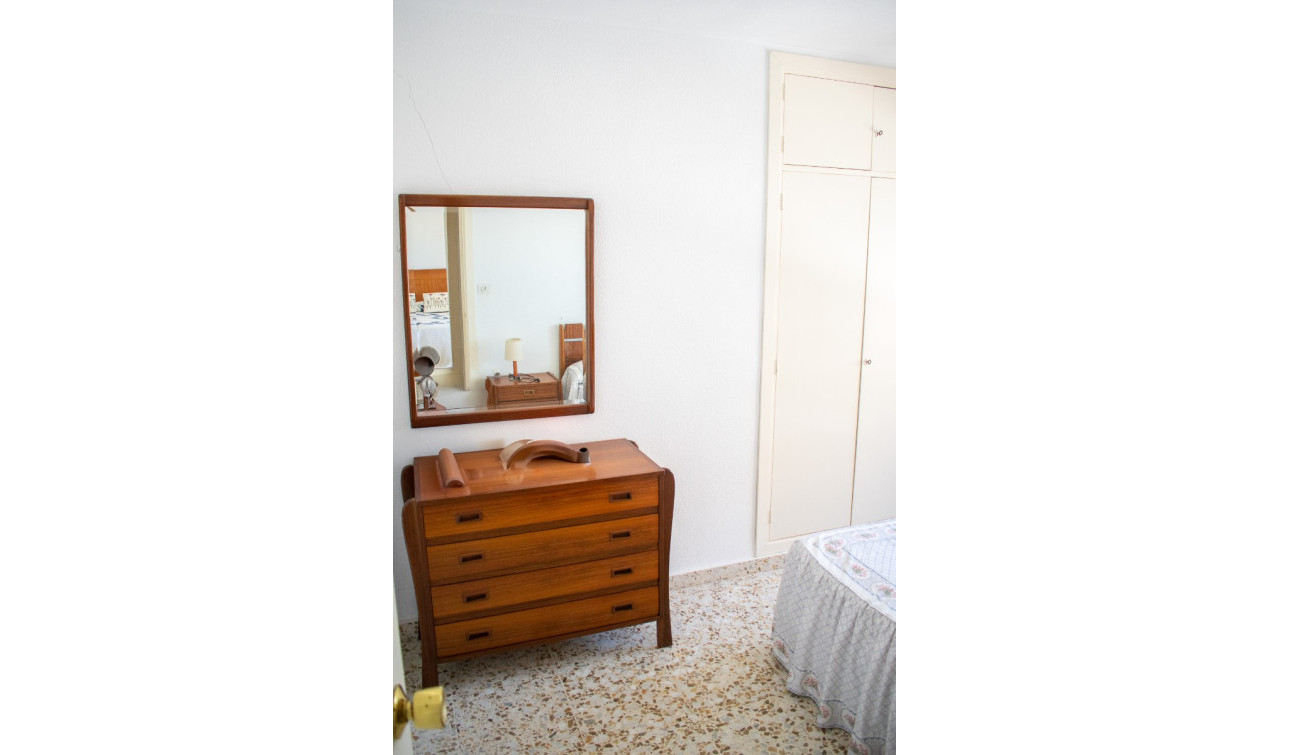 Resale - Apartment / Flat - Torrevieja - Playa del Cura