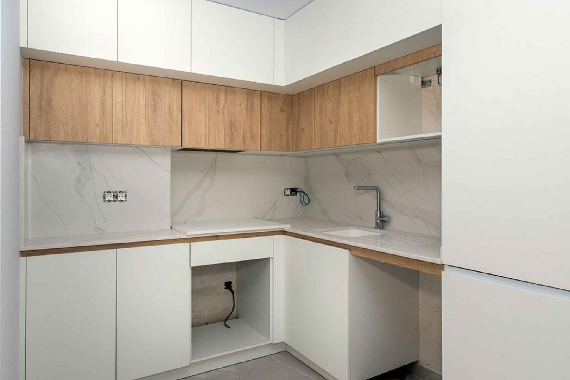 Resale - Apartment / Flat - Torrevieja - Playa del Cura