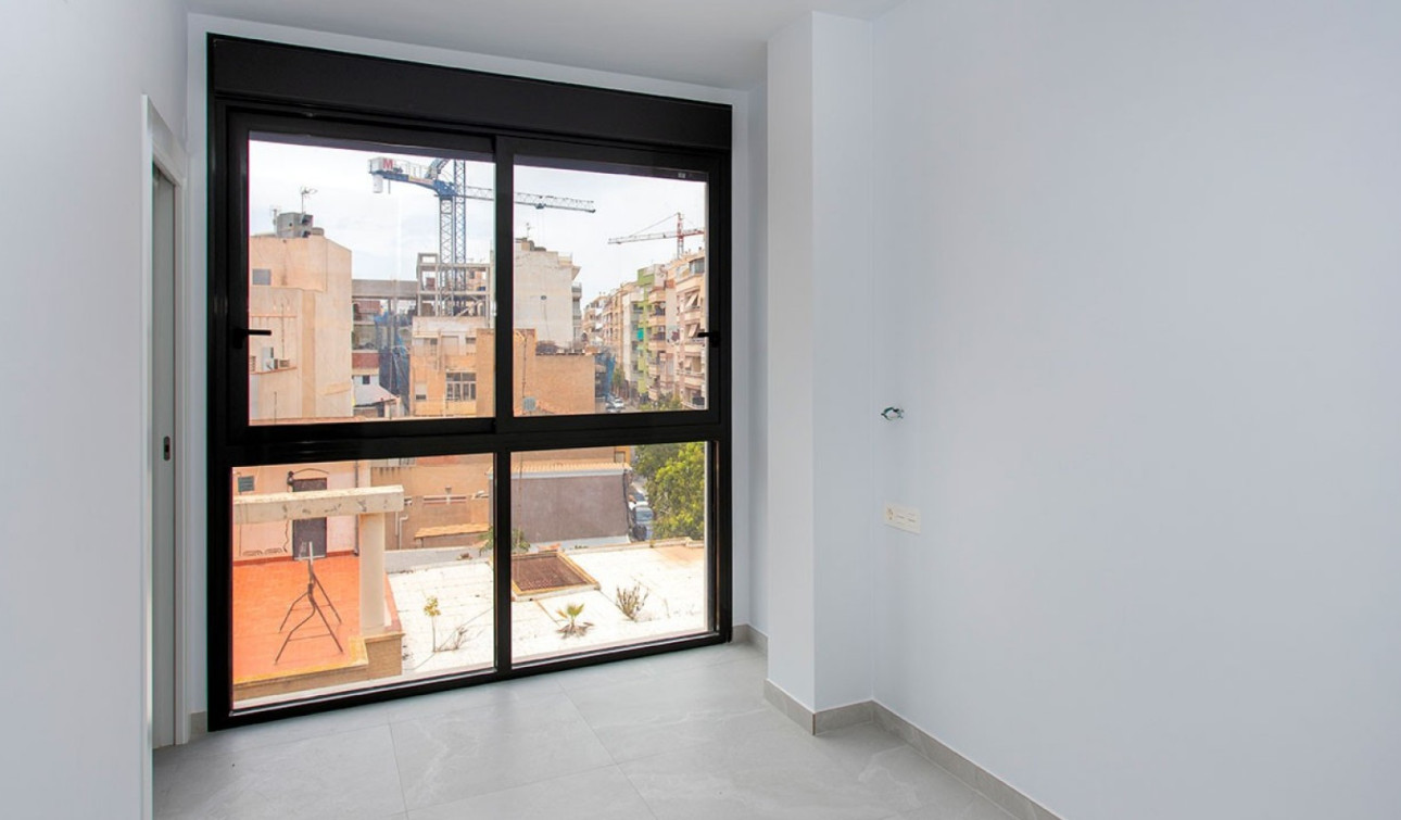 Resale - Apartment / Flat - Torrevieja - Playa del Cura