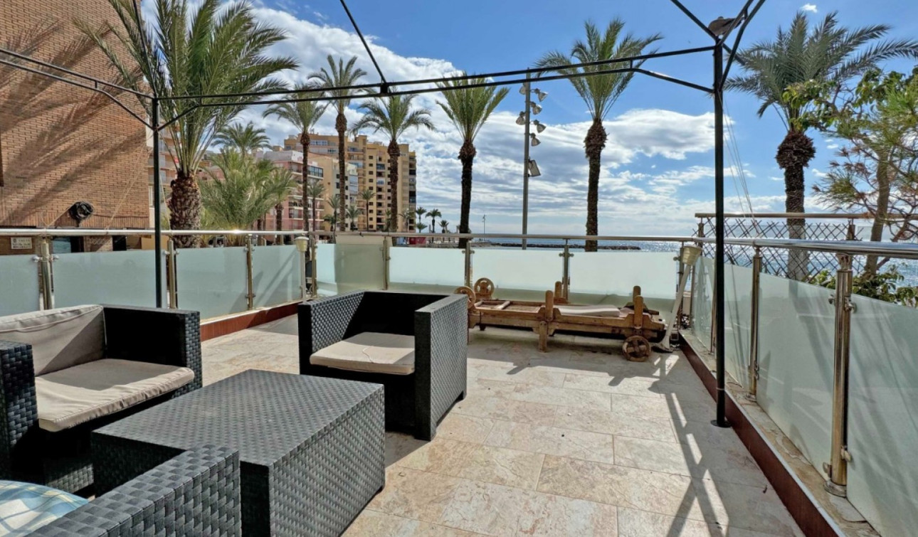 Resale - Apartment / Flat - Torrevieja - Playa del Cura