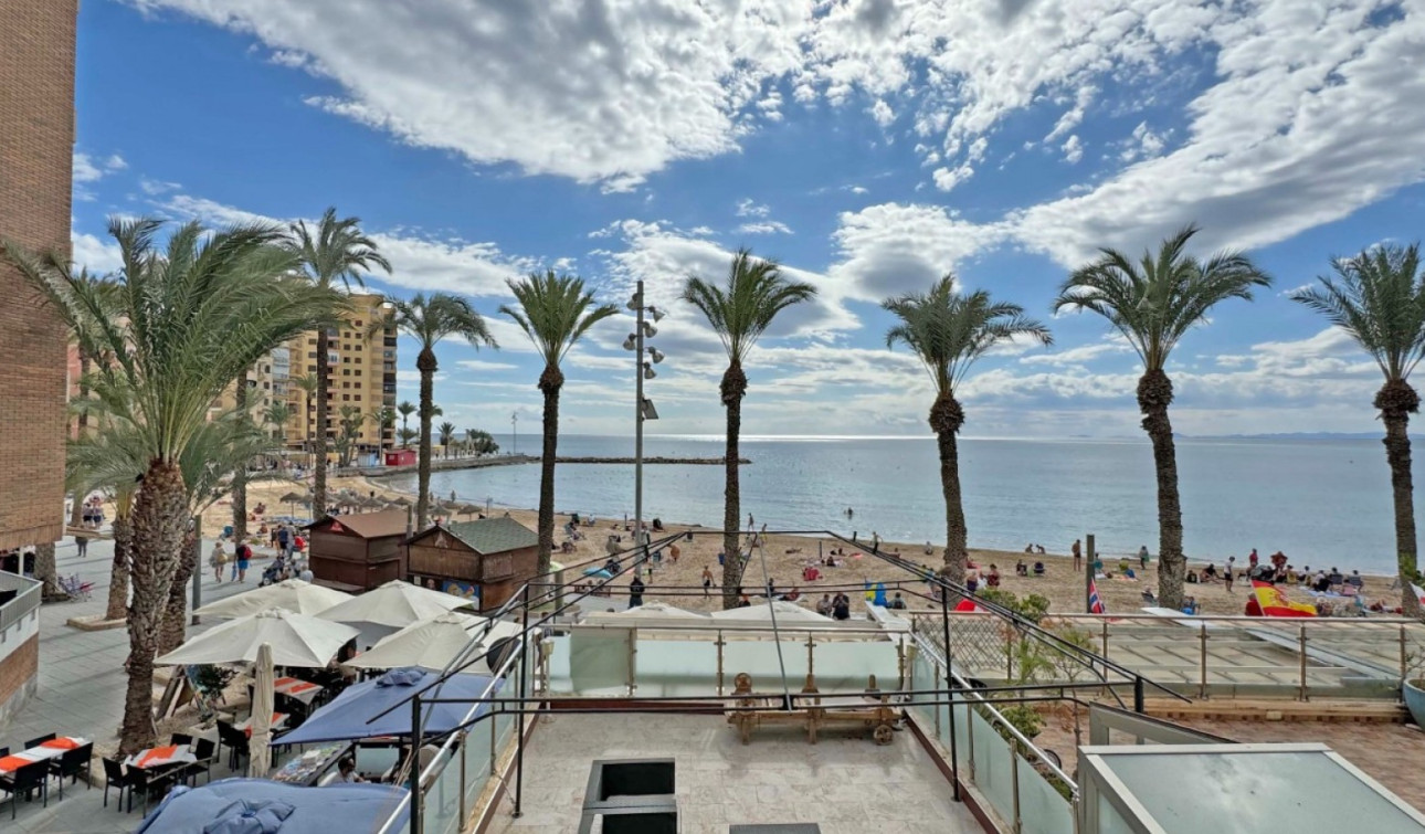 Resale - Apartment / Flat - Torrevieja - Playa del Cura