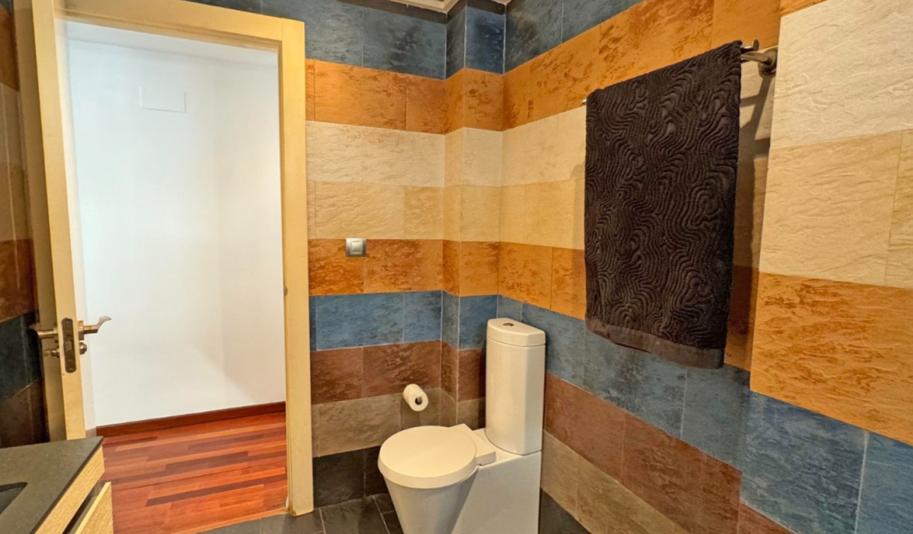 Resale - Apartment / Flat - Torrevieja - Playa del Cura