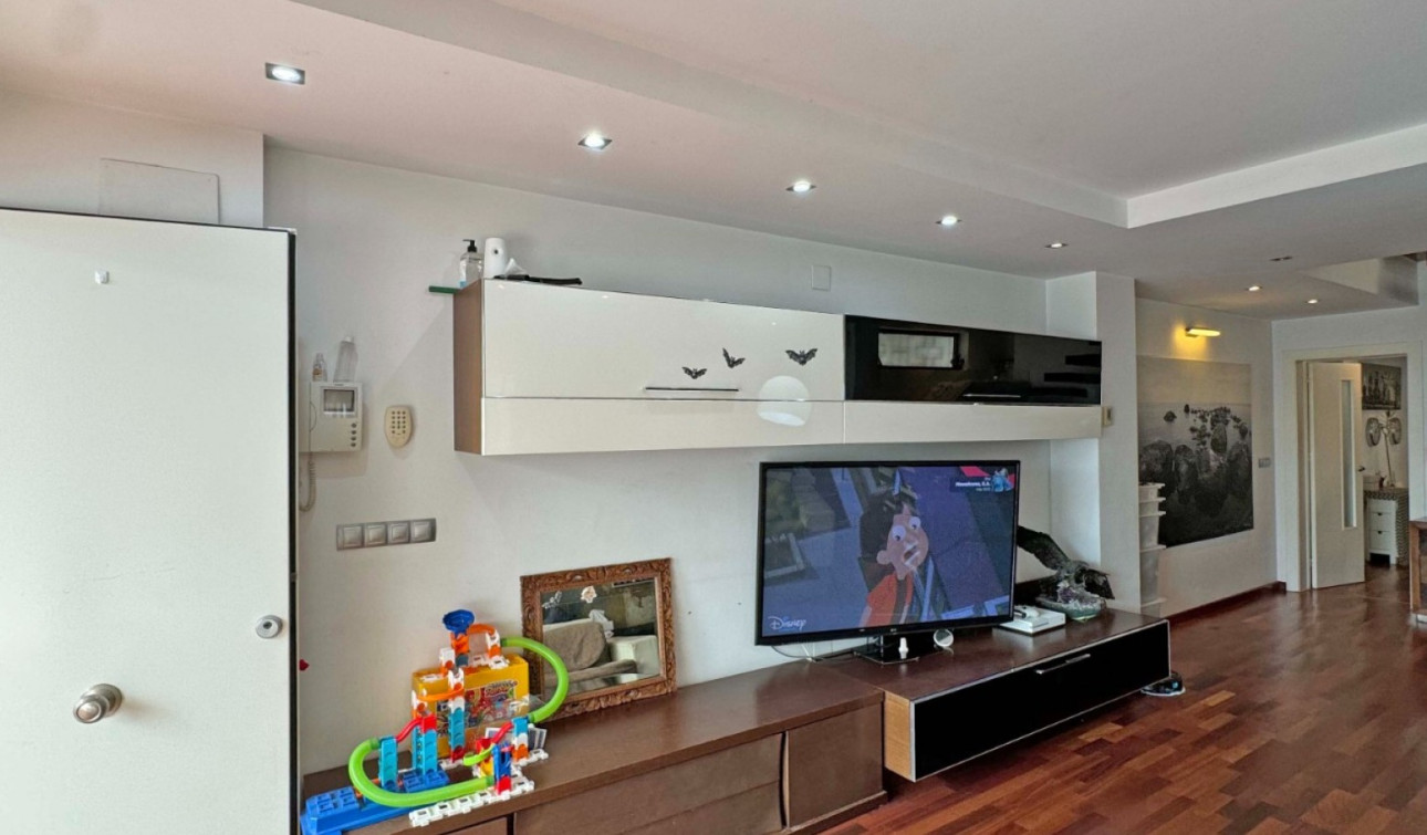 Resale - Apartment / Flat - Torrevieja - Playa del Cura