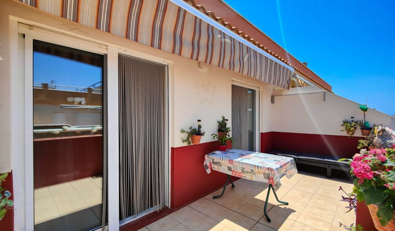 Resale - Apartment / Flat - Torrevieja - Playa del Cura