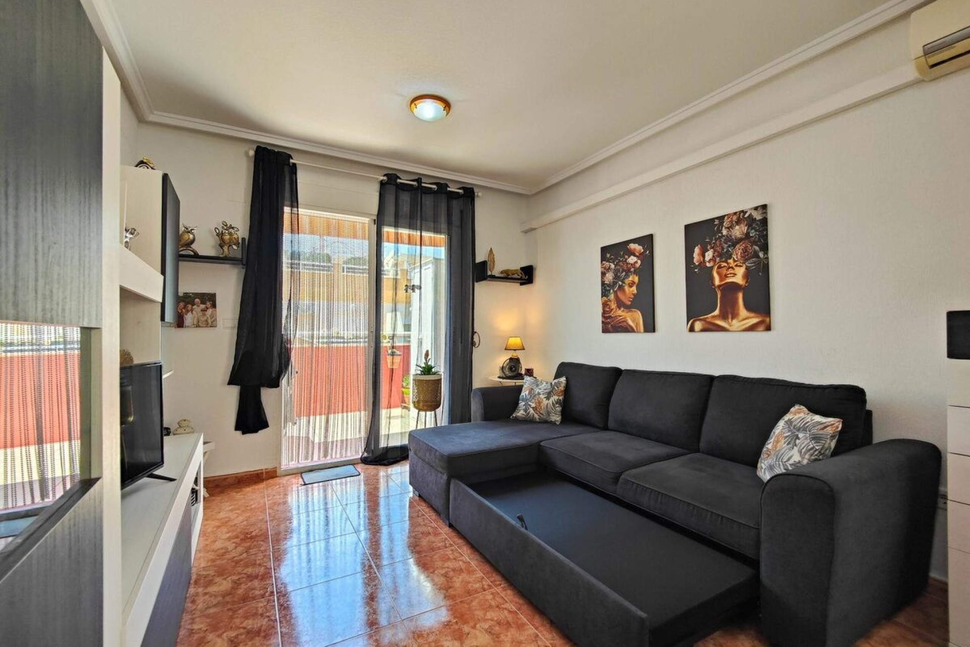 Resale - Apartment / Flat - Torrevieja - Playa del Cura