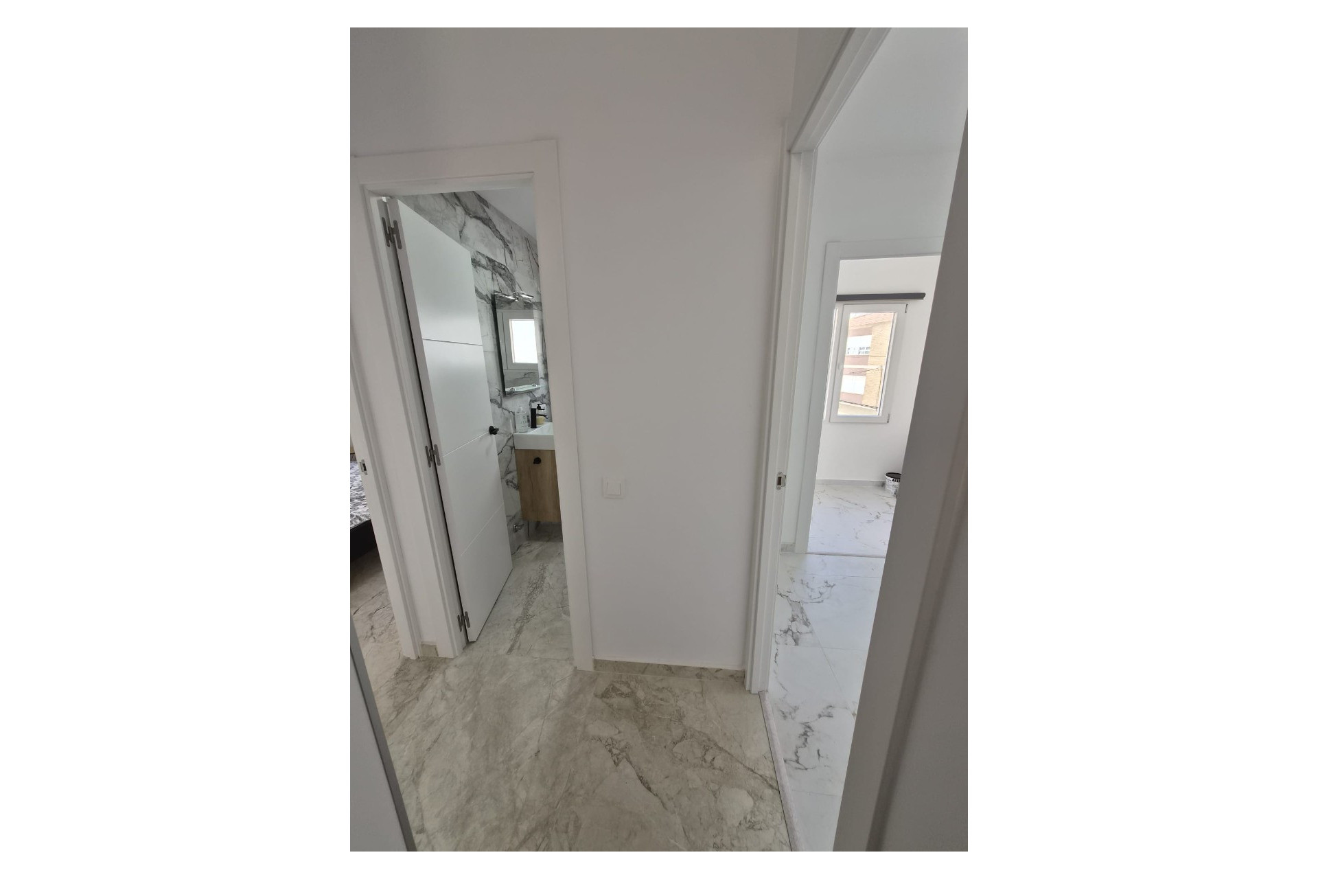 Resale - Apartment / Flat - Torrevieja - Playa del Cura